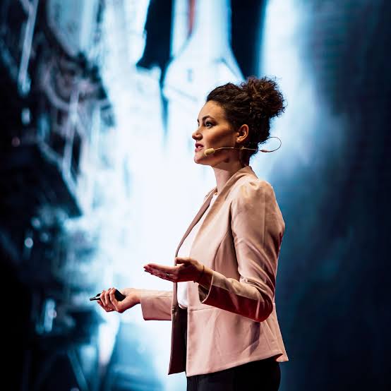 ALESSIA GLODER